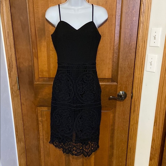 J.O.A. Los Angeles Black SweetHeart Crochet Lace Midi Lined Dress Size Small - Picture 4 of 16